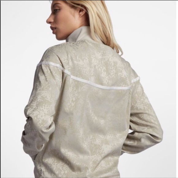 NWT Nike Camo Track Jacket - Picture 5 of 8